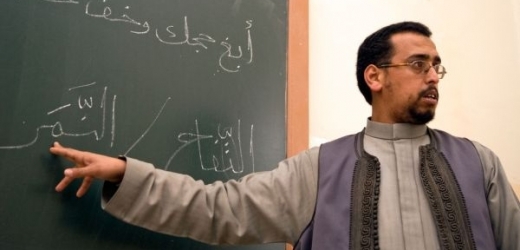 Plán přivede do školství desítky arabských učitelů.